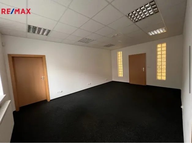 Pronájem kanceláře, Třebíč - Stařečka, Polanka, 42 m2