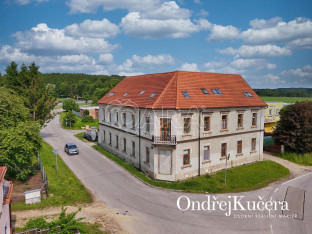 Prodej rodinného domu, Nová Bystřice, Vídeňská, 800 m2