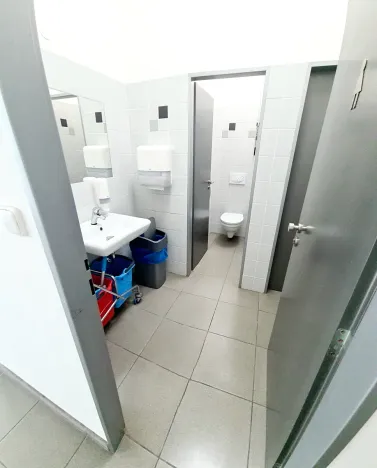 Pronájem kanceláře, Praha - Libeň, Kundratka, 43 m2