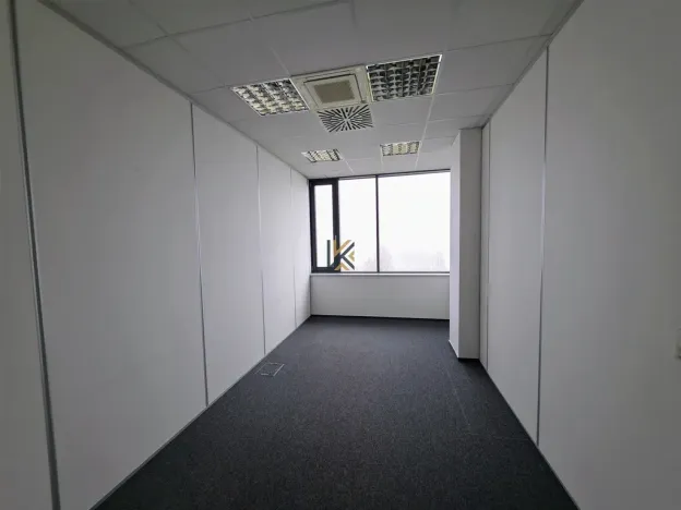 Pronájem kanceláře, Praha - Horní Počernice, Sezemická, 314 m2