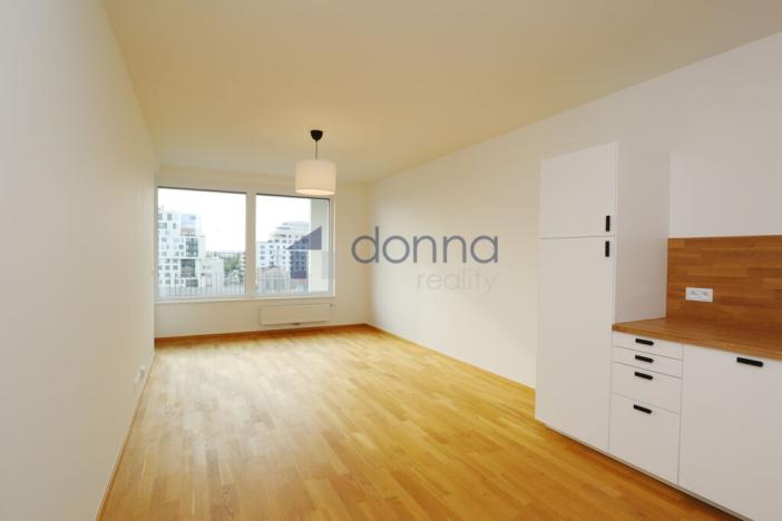 Pronájem bytu 2+kk, Praha, Smržových, 60 m2