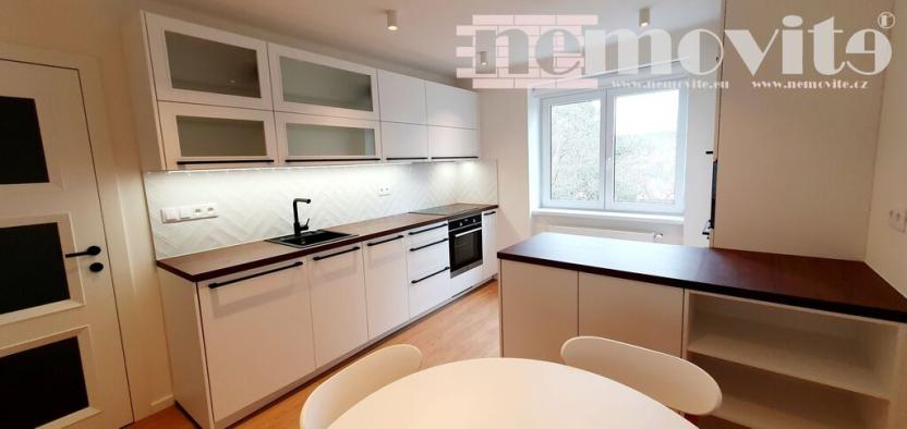 Pronájem bytu 2+1, Praha - Bubeneč, Ve struhách, 55 m2