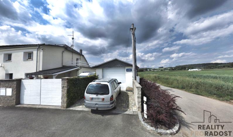 Prodej pozemku pro bydlení, Lišany, 1002 m2