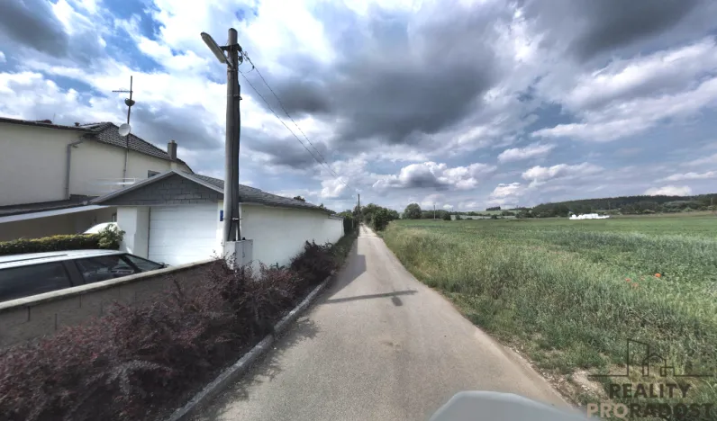 Prodej pozemku pro bydlení, Lišany, 1002 m2