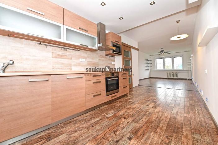 Prodej bytu 3+1, Praha - Záběhlice, Bělčická, 76 m2