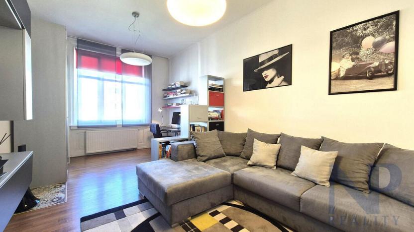 Prodej bytu 4+kk, Praha - Hradčany, Na valech, 123 m2