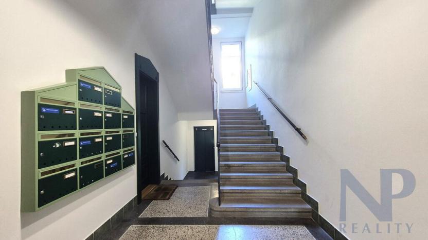 Prodej bytu 4+kk, Praha - Hradčany, Na valech, 123 m2