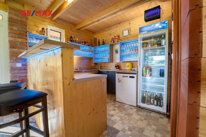 Prodej komerční nemovitosti, Chrášťany, 10917 m2