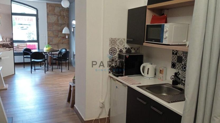 Pronájem obchodního prostoru, Plzeň - Jižní Předměstí, sady Pětatřicátníků, 173 m2