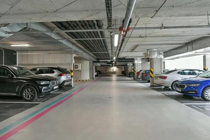 Pronájem kanceláře, Praha - Libeň, Voctářova, 690 m2