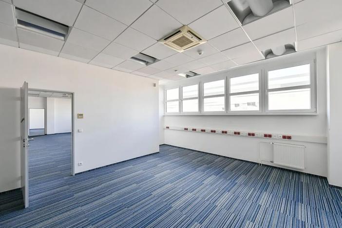 Pronájem kanceláře, Praha - Chodov, Hráského, 650 m2