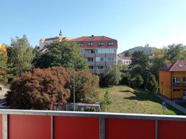 Prodej bytu 3+1, Mikulov, Pod Strání, 77 m2