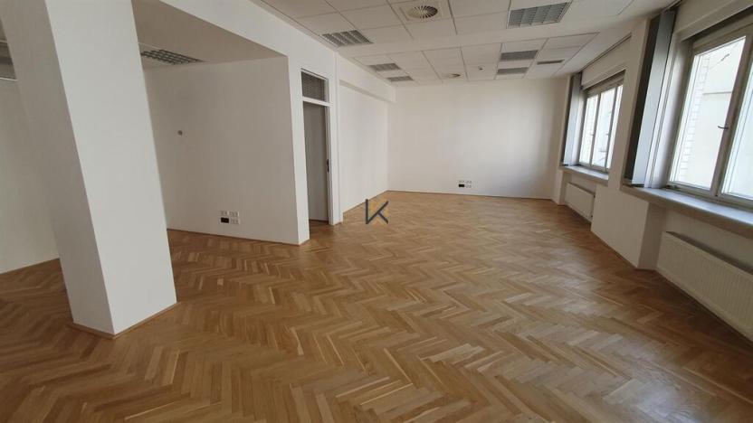 Pronájem kanceláře, Praha, Na příkopě, 194 m2