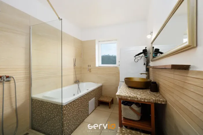 Prodej rodinného domu, Neslovice, Za Bránou, 221 m2