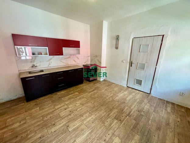 Prodej vícegeneračního domu, Vejprty, Husova, 450 m2