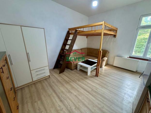 Prodej vícegeneračního domu, Vejprty, Husova, 450 m2