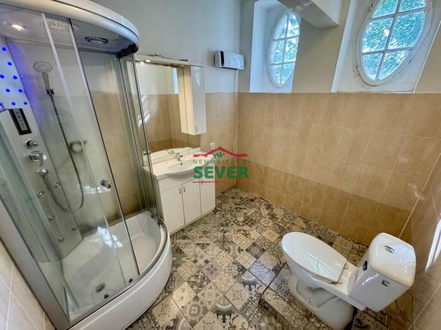 Prodej vícegeneračního domu, Vejprty, Husova, 450 m2