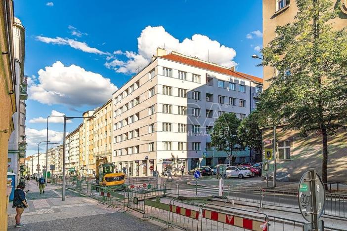 Prodej bytu 2+kk, Praha - Vinohrady, Laubova, 63 m2