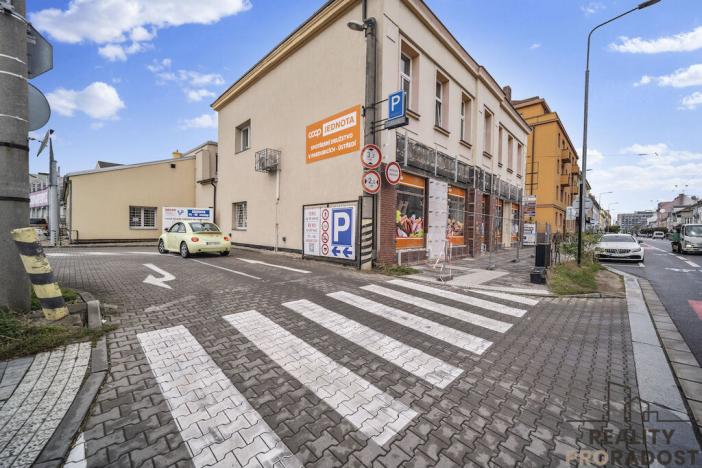 Pronájem obchodního prostoru, Pardubice, 17. listopadu, 97 m2