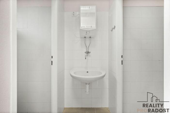 Pronájem obchodního prostoru, Pardubice, 17. listopadu, 97 m2