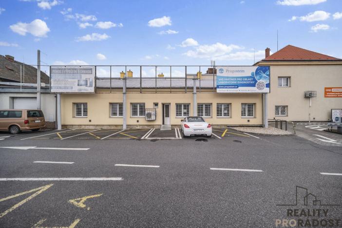 Pronájem obchodního prostoru, Pardubice, 17. listopadu, 97 m2