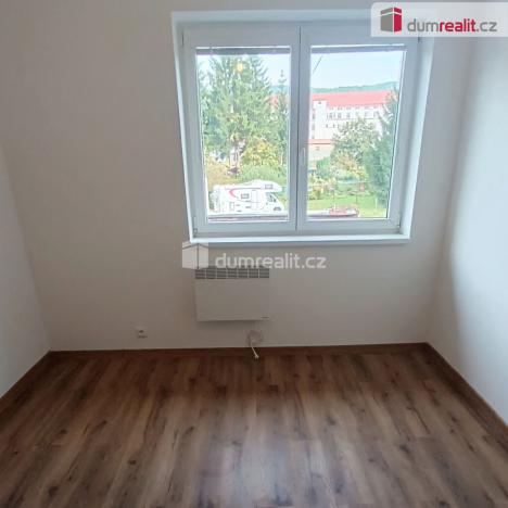 Pronájem bytu 1+kk, Benešov nad Ploučnicí, Nádražní, 16 m2