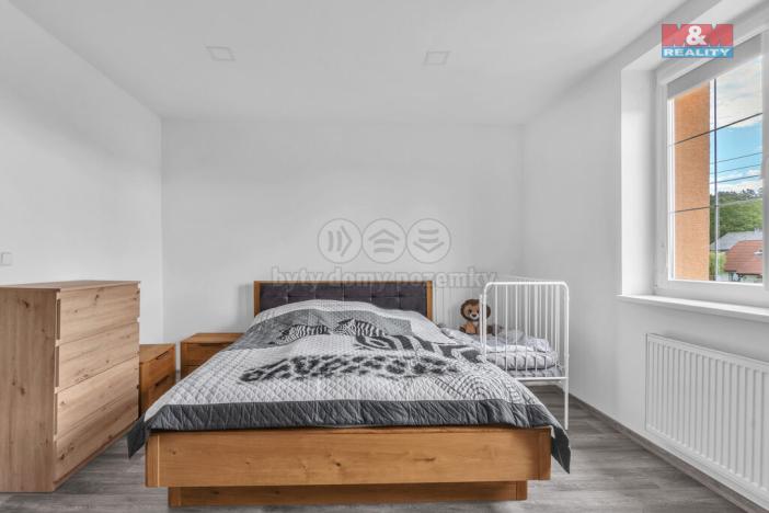 Prodej rodinného domu, Boseň, 180 m2