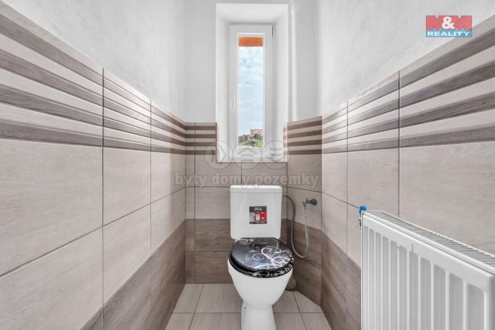 Prodej rodinného domu, Boseň, 180 m2