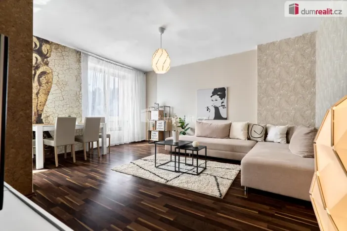 Prodej bytu 2+kk, Dalovice, Májová, 55 m2
