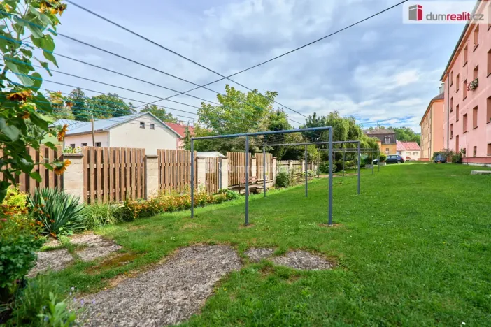 Prodej bytu 2+kk, Dalovice, Májová, 55 m2