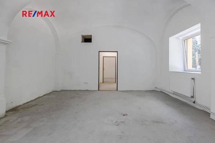 Prodej obchodního prostoru, Zbiroh, Líšenská, 700 m2