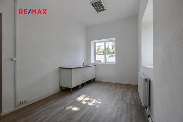 Prodej obchodního prostoru, Zbiroh, Líšenská, 700 m2