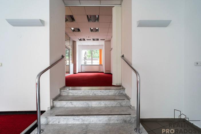 Pronájem obchodního prostoru, Ostrava - Moravská Ostrava, Nádražní, 95 m2