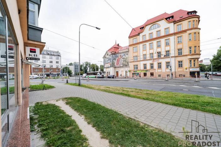 Pronájem obchodního prostoru, Ostrava - Moravská Ostrava, Nádražní, 95 m2