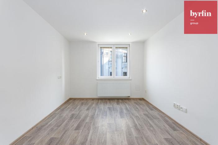 Prodej bytu 2+kk, Opava, náměstí Osvoboditelů, 47 m2