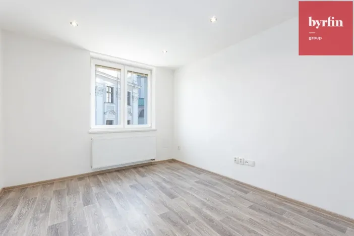 Prodej bytu 2+kk, Opava, náměstí Osvoboditelů, 47 m2