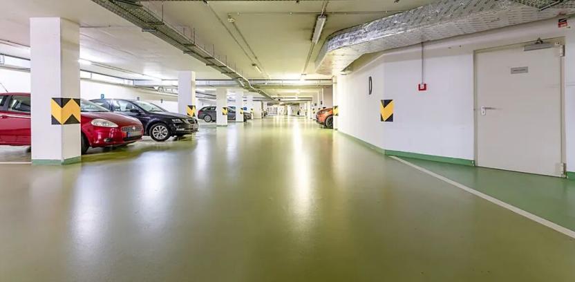 Pronájem garážového stání, Praha - Žižkov, Malešická, 13 m2