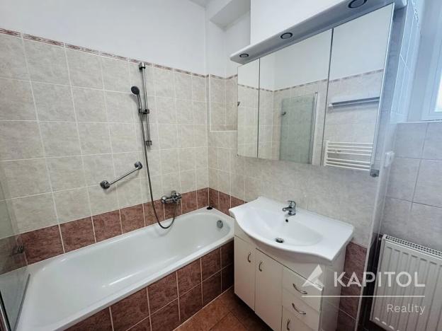 Pronájem bytu 2+1, Praha - Smíchov, U Malvazinky, 69 m2