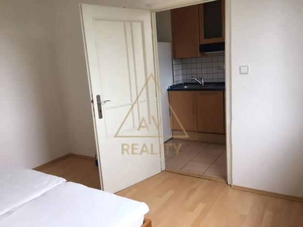 Pronájem bytu 2+1, Praha - Kamýk, Rytířova, 60 m2