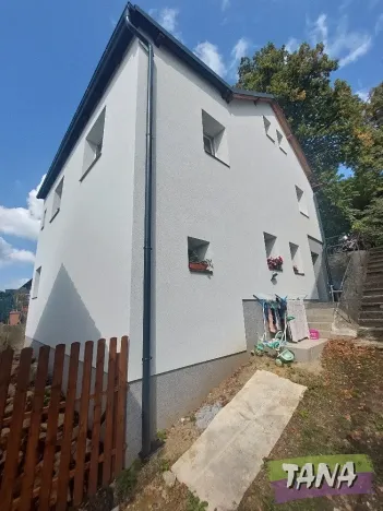Prodej bytu 3+1, Jenišovice, 52 m2