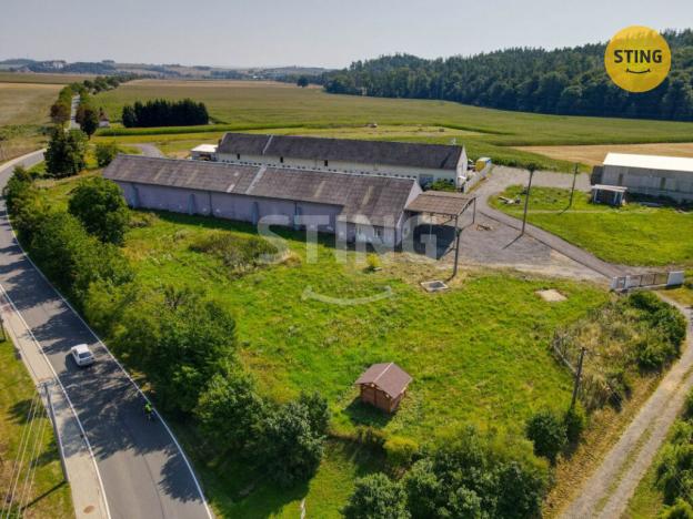 Prodej komerčního pozemku, Stavenice, 4445 m2
