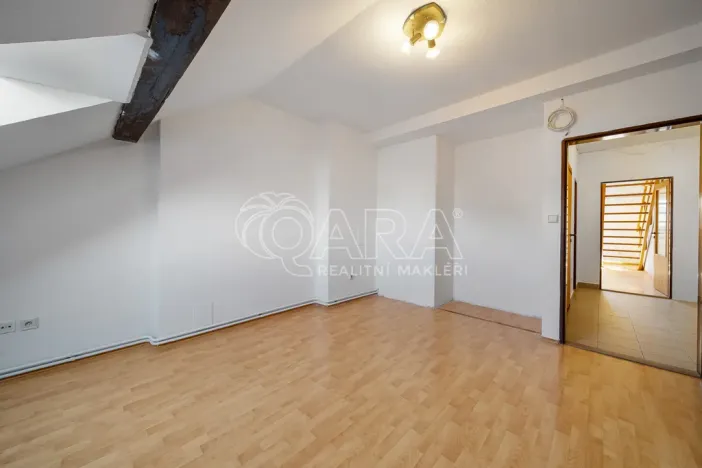 Prodej bytu 3+1, Praha - Bubeneč, Na výšinách, 77 m2