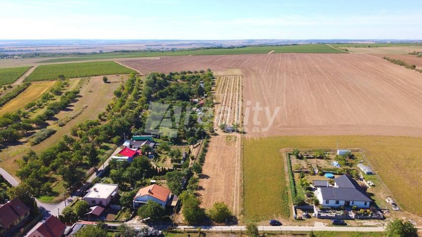 Prodej pozemku pro bydlení, Miroslav, 9920 m2