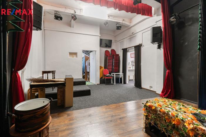 Prodej obchodního prostoru, Praha - Strašnice, Úvalská, 590 m2