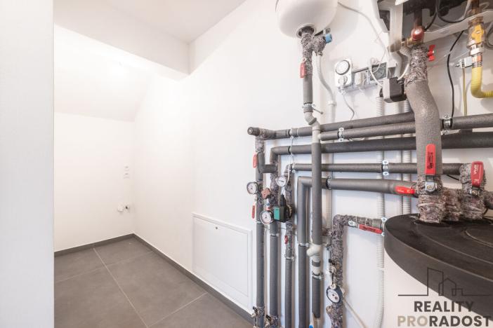 Prodej bytu 4+kk, Ostopovice, B. Němcové, 90 m2