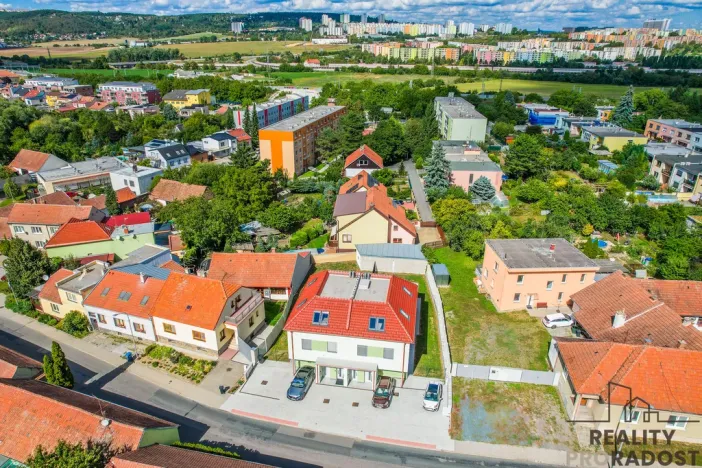 Prodej bytu 4+kk, Ostopovice, B. Němcové, 90 m2