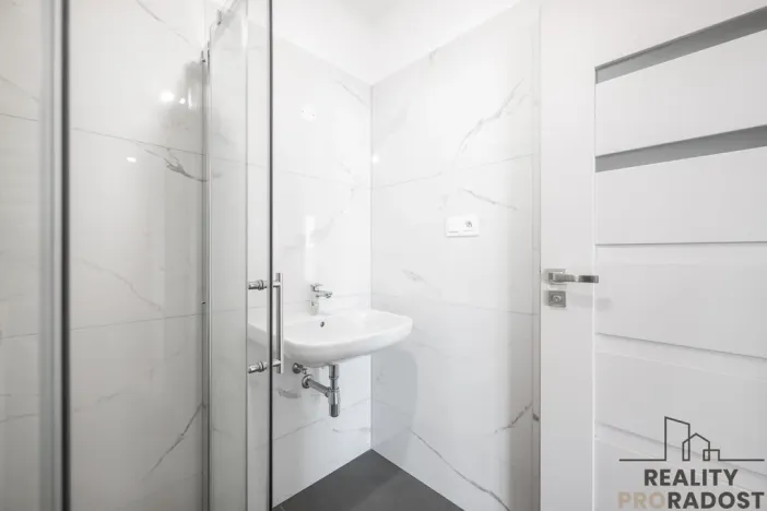 Prodej bytu 4+kk, Ostopovice, B. Němcové, 90 m2