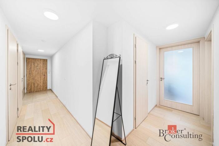 Prodej bytu 4+kk, Praha - Modřany, Vrátnická, 104 m2