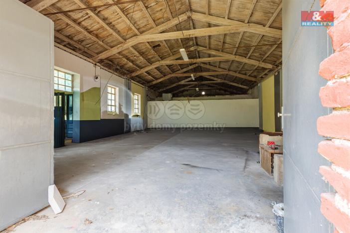 Prodej komerční nemovitosti, Janská, 435 m2