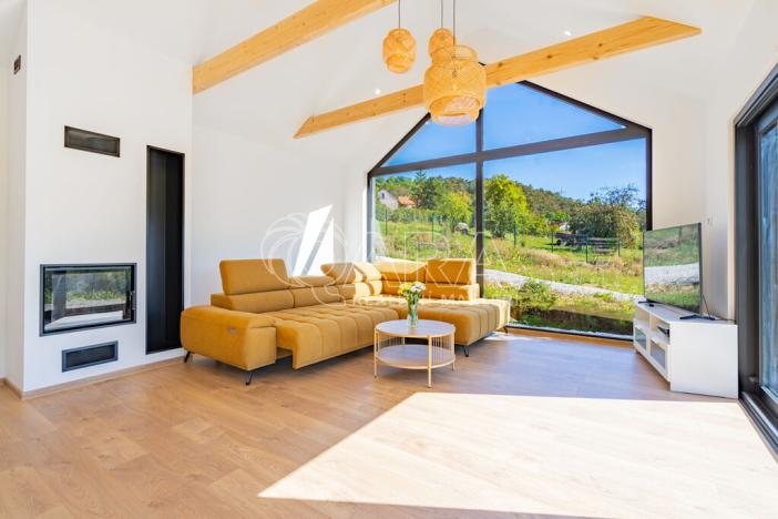 Prodej rodinného domu, Měňany, 130 m2